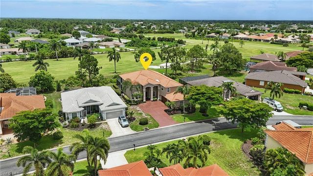 4582 Fairloop RUN, Lehigh Acres, FL 33973