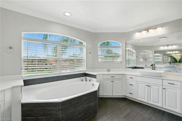 4582 Fairloop RUN, Lehigh Acres, FL 33973