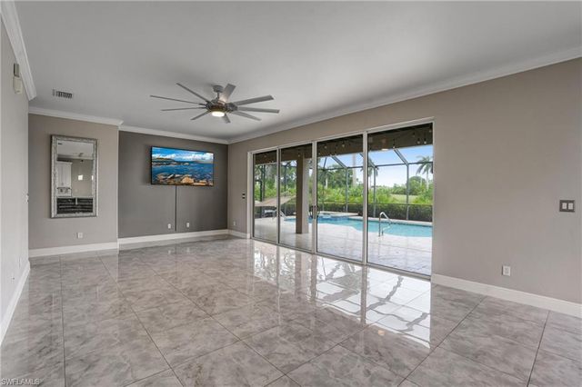 4582 Fairloop RUN, Lehigh Acres, FL 33973