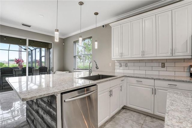 4582 Fairloop RUN, Lehigh Acres, FL 33973
