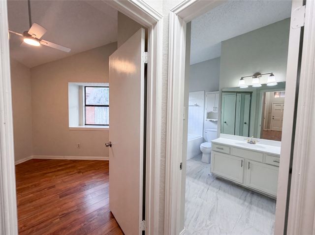6806 Fire Hill Drive, Fort Worth, TX 76137