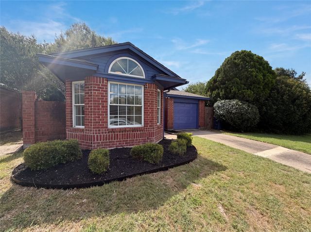 6806 Fire Hill Drive, Fort Worth, TX 76137