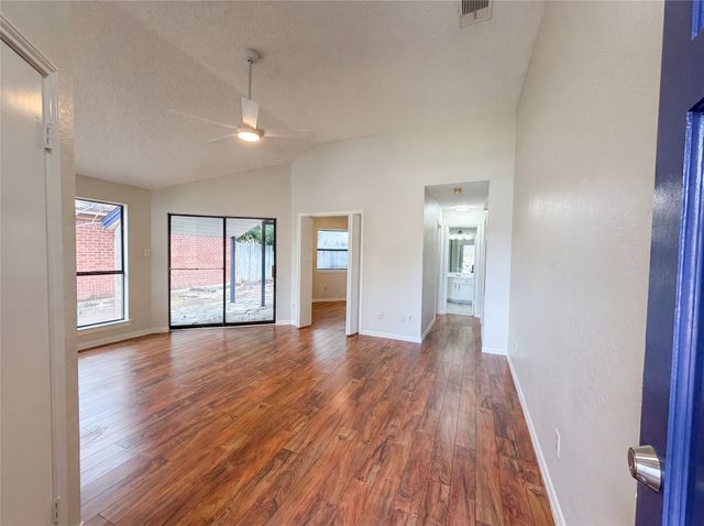 6806 Fire Hill Drive, Fort Worth, TX 76137