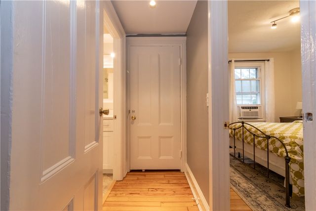 21 School Street 3, Newport, RI 02840