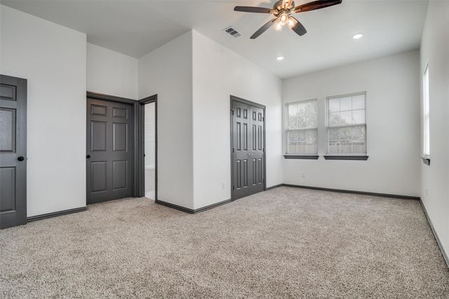 705 Lakeland Drive, West Tawakoni, TX 75474