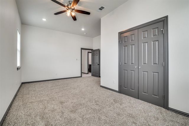 705 Lakeland Drive, West Tawakoni, TX 75474