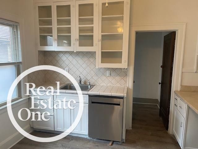 1311 Somerset Avenue, Grosse Pointe Park, MI 48230