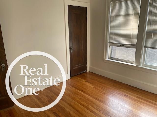 1311 Somerset Avenue, Grosse Pointe Park, MI 48230