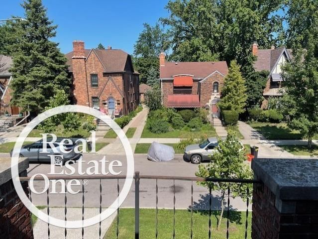 1311 Somerset Avenue, Grosse Pointe Park, MI 48230