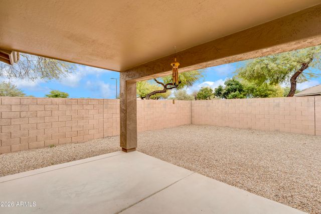 30052 N SUNRAY Drive, San Tan Valley, AZ 85143