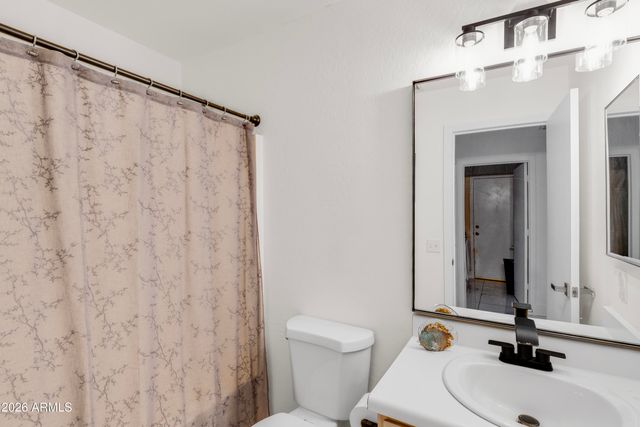 30052 N SUNRAY Drive, San Tan Valley, AZ 85143