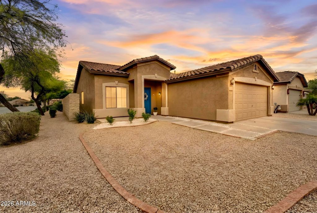 30052 N SUNRAY Drive, San Tan Valley, AZ 85143