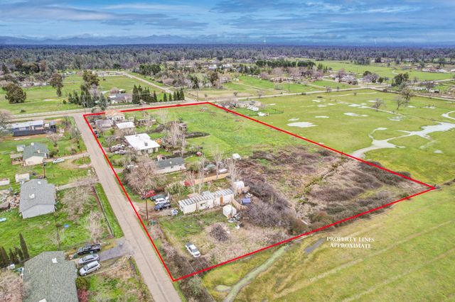 5243 Poplar Avenue, Anderson, CA 96007