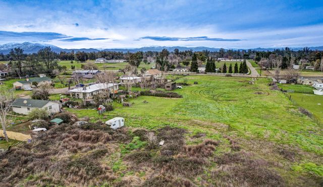 5243 Poplar Avenue, Anderson, CA 96007