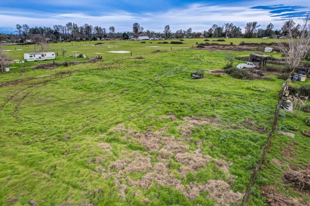 5243 Poplar Avenue, Anderson, CA 96007