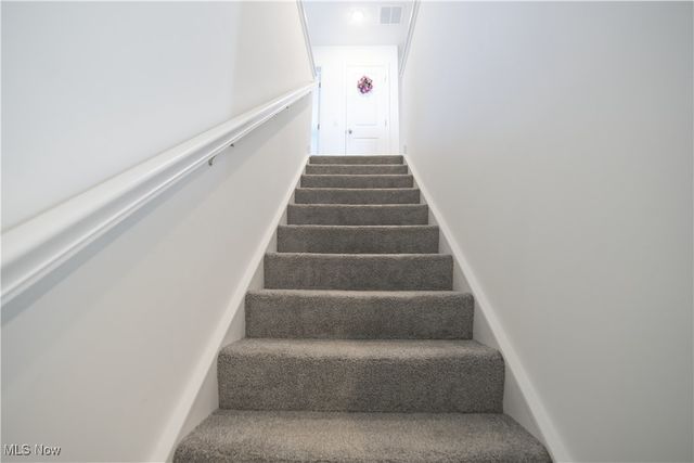 3047 Mcintosh Drive NE, Louisville, OH 44641