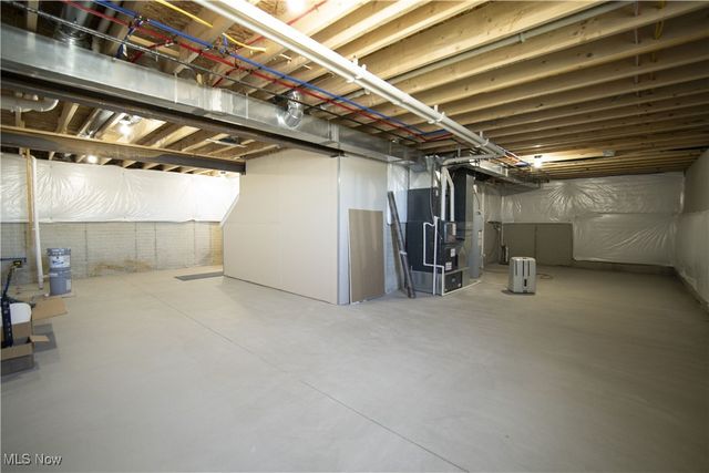 3047 Mcintosh Drive NE, Louisville, OH 44641