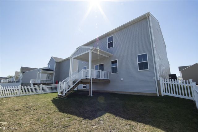 3047 Mcintosh Drive NE, Louisville, OH 44641