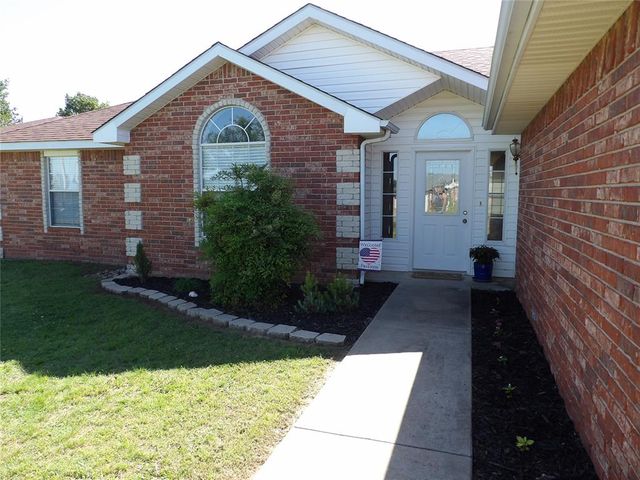 101 Siara Drive, Shawnee, OK 74804