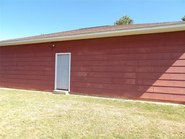 101 Siara Drive, Shawnee, OK 74804