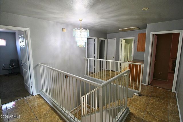 8565 W MONTE VISTA Road, Phoenix, AZ 85037