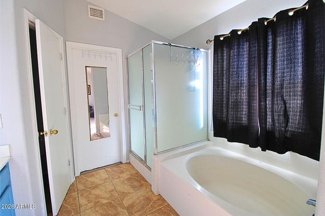 8565 W MONTE VISTA Road, Phoenix, AZ 85037