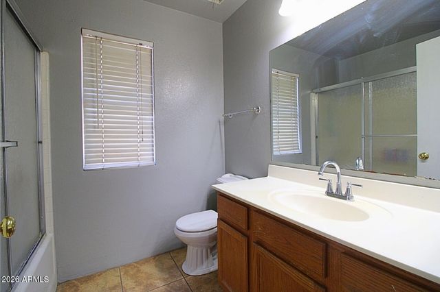 8565 W MONTE VISTA Road, Phoenix, AZ 85037