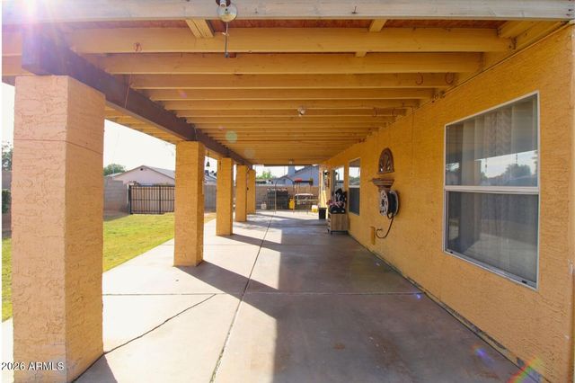 8565 W MONTE VISTA Road, Phoenix, AZ 85037