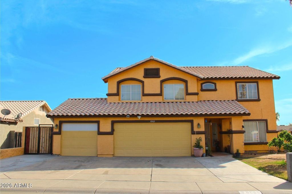 8565 W MONTE VISTA Road, Phoenix, AZ 85037