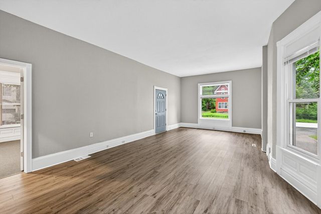 812 7th Street SE, Minneapolis, MN 55414