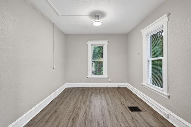 812 7th Street SE, Minneapolis, MN 55414