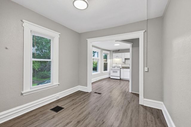 812 7th Street SE, Minneapolis, MN 55414