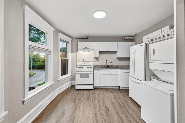 812 7th Street SE, Minneapolis, MN 55414