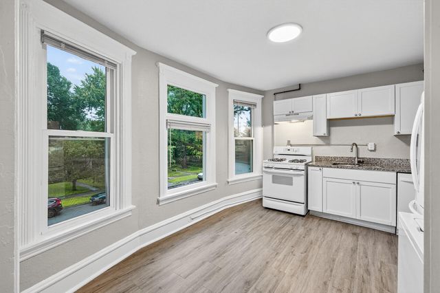 812 7th Street SE, Minneapolis, MN 55414