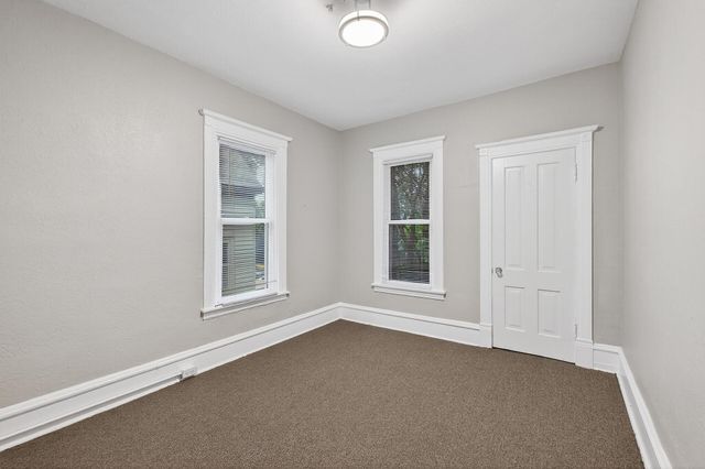 812 7th Street SE, Minneapolis, MN 55414