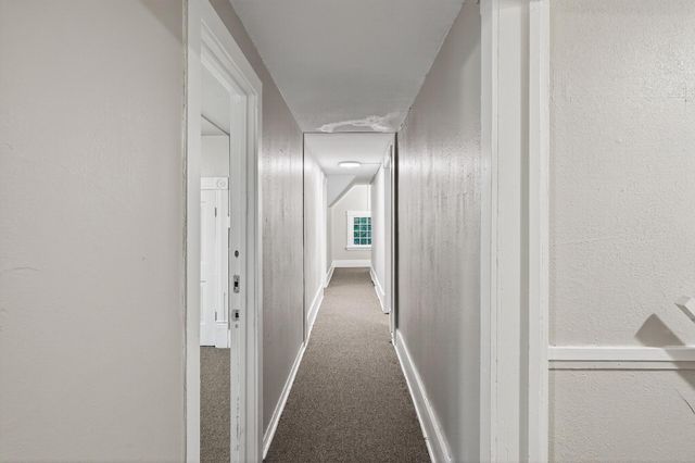 812 7th Street SE, Minneapolis, MN 55414