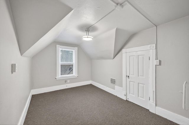 812 7th Street SE, Minneapolis, MN 55414