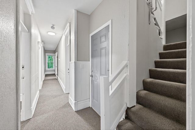 812 7th Street SE, Minneapolis, MN 55414