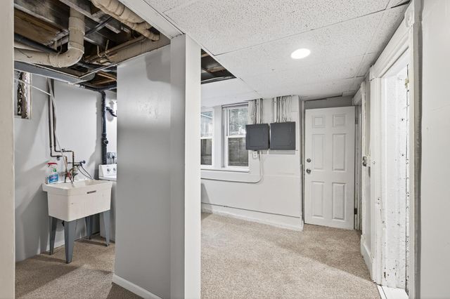 812 7th Street SE, Minneapolis, MN 55414