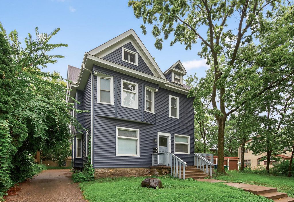 812 7th Street SE, Minneapolis, MN 55414