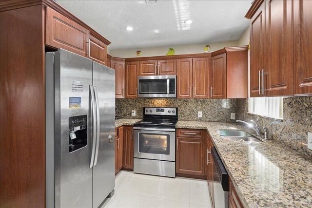 1313 NW 13TH Court, Fort Lauderdale, FL 33311