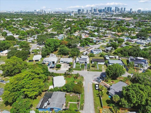 1313 NW 13TH Court, Fort Lauderdale, FL 33311