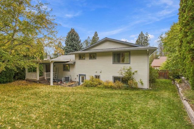 8422 N General Grant Way, Spokane, WA 99208