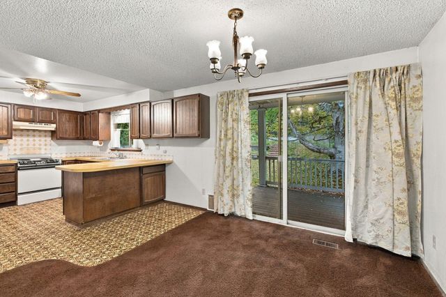 8422 N General Grant Way, Spokane, WA 99208