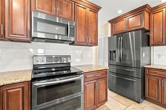5822 BITTER ORANGE AVENUE, Tampa, FL 33625