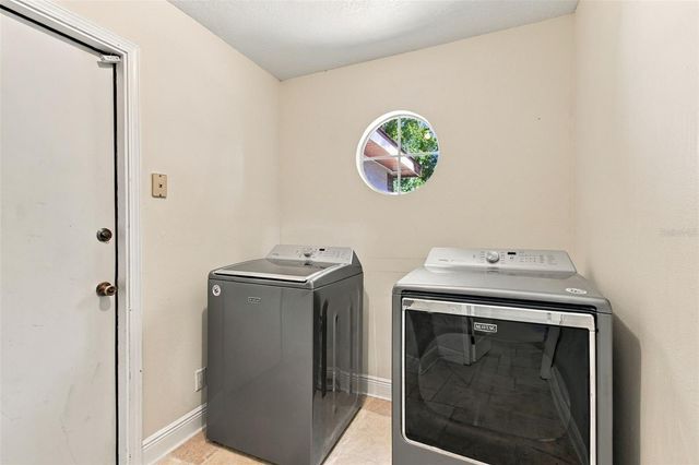 5822 BITTER ORANGE AVENUE, Tampa, FL 33625