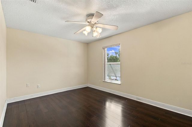5822 BITTER ORANGE AVENUE, Tampa, FL 33625