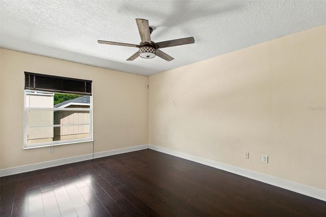 5822 BITTER ORANGE AVENUE, Tampa, FL 33625
