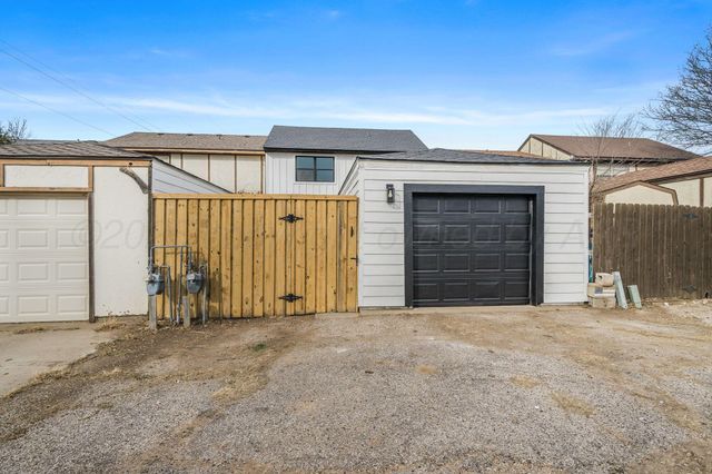 7015 Hurst Street, Amarillo, TX 79109