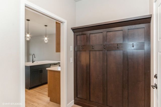 789 Clover Hill Drive, North Liberty, IA 52317